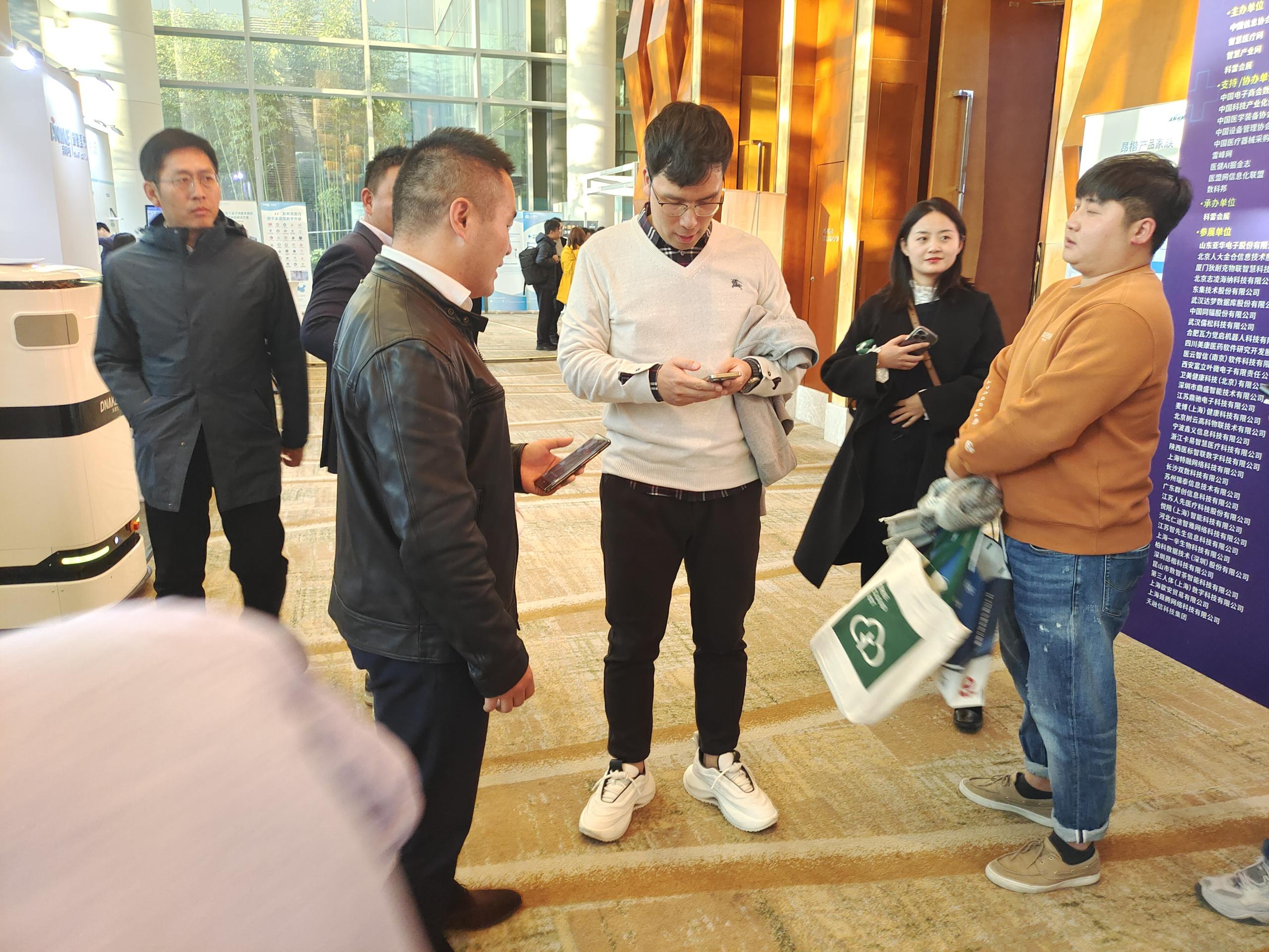 d0784dd78721ebda6cec9d73c19c8422.jpg